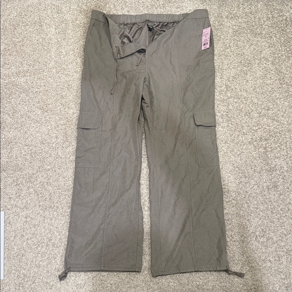 NWT Gray Cargo Pants